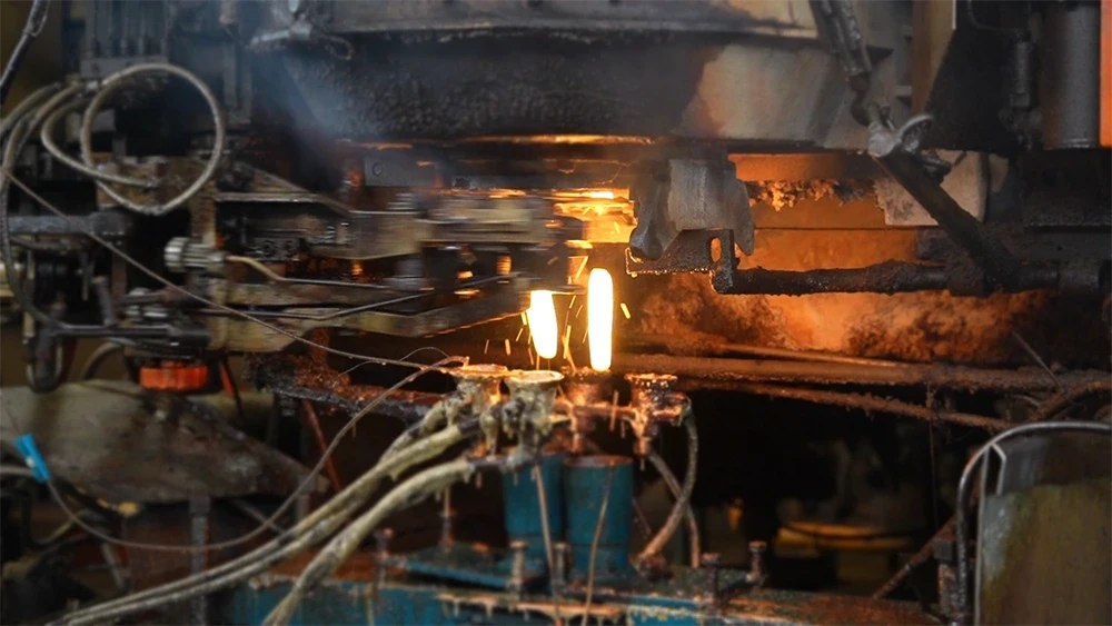perfume-bottle-manufacturing-pb-1